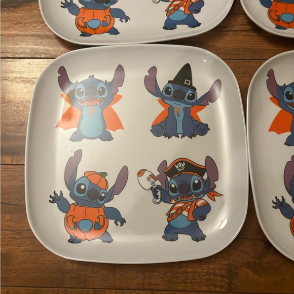 Disney stitch set 4 Halloween dinner plates melamine - Picture 2 of 2